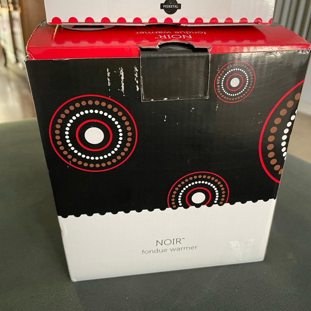 Fondue Set. NIB - Picture 3 of 3